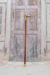 Bâtons de marche rustiques modernes en bois naturel écologique avec poignée en laiton poli, idéaux pour les cadeaux - Product Image 5