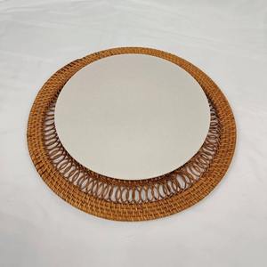 Grand set de table rond en rotin, idéal pour servir des plats chauds, des bols, des casseroles et protéger la table, fabriqué à la main en Inde - Product Image 3