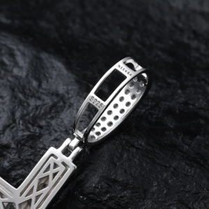 Colgante de Cruz de Plata de Ley 925 con Moissanita, Colgante de Cruz de Moissanita Hecho a Mano con Piedras Engastadas a Mano, Colgante de Moissanita VVS - Product Image 5