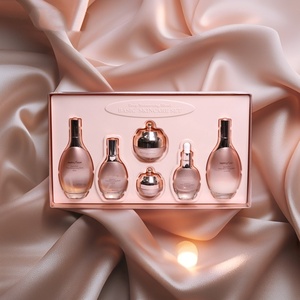 Produits de beauté, ensemble de soins de la peau, routine de soin du visage hydratante, kit de soin quotidien de la peau - Product Image 1