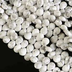 Perles en howlite blanche naturelle, forme poire, 8x11MM 9x12MM, facettées, prix de gros, en vrac, pour la fabrication de bijoux, 8 pouces - Product Image 1