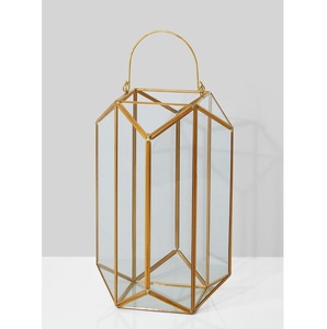Élégant Porte-Bougie Hexagonal en Laiton et Verre – Décoration Unique pour la Maison, les Mariages et les Centres de Table de Ferme - Product Image 3