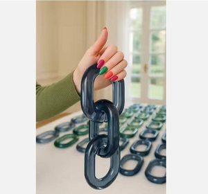 Adornos de Pared Modernos de Cadena Acrílica, Hechos a Mano con Resina, para Decoración del Hogar - Product Image 4