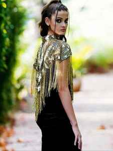 Cape d'épaule à franges perlées en gros |   Écharpe de soirée artisanale à sequins pour robes de soirée et costumes de scène de concours - Product Image 4