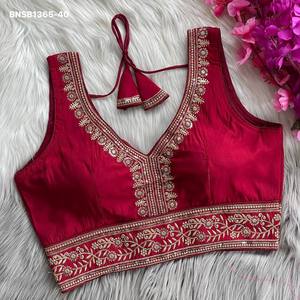 Proveedor de la colección de blusas prefabricadas de seda romana de la mejor calidad con trabajo de lentejuelas y espalda acolchada, procedente de la India, a precio mayorista. - Product Image 6