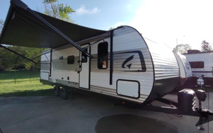 Autocaravana Usada Económica Wayfinder RV Go Play 26BHSW 2025, Remolques de Viaje Disponibles - Product Image 2