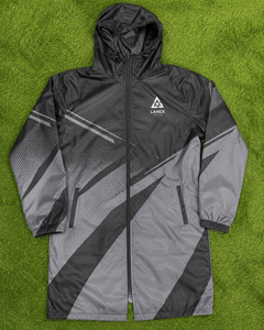 Veste de pluie à capuche personnalisée pour hommes, design sportif, polyester enduit de PVC, doublure en maille longue, coupe-vent, vêtements de travail en plein air, service OEM ODM - Product Image 6