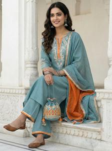 Conjunto de Kurta/Kurti de Seda Azul Polvo con Bordado Gota Mal Chanderi para Fiestas, Todas las Temporadas - Product Image 3