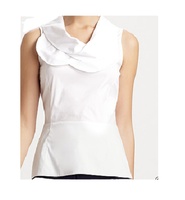 Chemise en crochet Executive Grace, tissu en dentelle blanche, haut ajusté avec col rond, manches courtes et bas droit