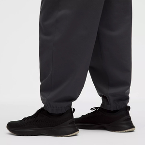 Vente en gros de pantalons cargo droits personnalisés avec logo 2023-24, pantalons de sport pour hommes, pantalons cargo multi-poches de haute qualité - Product Image 6