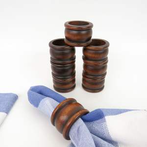 Anillo de servilleta de madera de estilo artístico, ideal para exhibir servilletas de tela en eventos exclusivos y para el entretenimiento elegante en el hogar. - Product Image 4