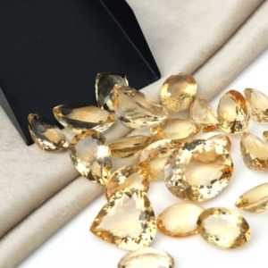 Citrine naturelle de qualité supérieure, pierre précieuse brute faite à la main, taille personnalisée, formes variées avec une belle taille pour la fabrication de bijoux, coupe poire jaune - Product Image 6
