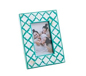 Cadre photo à motifs géométriques marocains faits à la main Décor élégant exquis avec incrustation de résine de nacre - Product Image 1