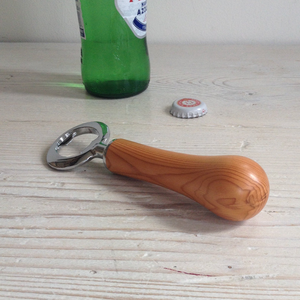 Abridor de Botellas de Cerveza de Madera con Mango de Madera y Barras de Apertura de Metal Duraderas, Herramienta para Cocinas, Restaurantes y Decoración del Hogar - Product Image 6