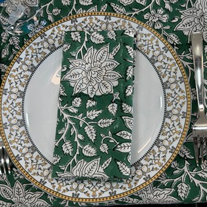 Nappe carrée indienne moderne faite à la main de qualité supérieure, personnalisable, en coton imprimé floral lavé, pour la maison et l'hôtel - Product Image 3