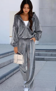 Women's Flared Hooded <b>Velvet</b> Two-Piece Sports Tracksuit Set Breathable Polyester/Cotton Long Length Casual Style - Product Image 3
