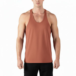 Débardeur Stringer Haute Performance pour Homme en Tissu Tricoté 100% Polyester Doux, Idéal pour la Course, l'Entraînement et les Tenues Décontractées, Logo Avant - Product Image 4