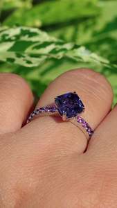 แหวนพลอยสีม่วงทรงแอสเชอร์สำหรับผู้หญิง เครื่องประดับหมั้นสไตล์คลาสสิก - Product Image 6