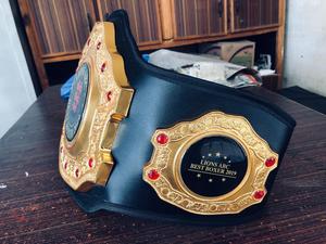 Cinturón de Campeonato de Boxeo Personalizado con Logotipo Personalizado, Cinturón de Entrenamiento de MMA Duradero de Cuero Vacuno de Alta Calidad por Aero - Product Image 2