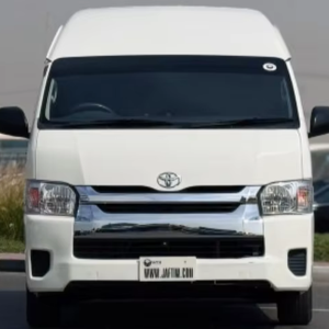 Minibús Toyota Hiace 2017 con Volante a la Izquierda, Fuente de Energía Híbrida y 3 Años de Garantía en Venta con Descuento - Product Image 1