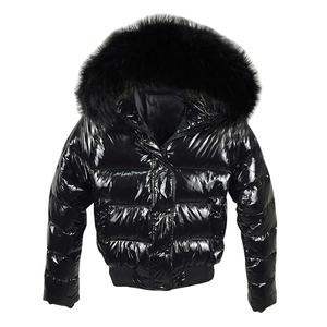 Blouson matelassé avec capuche et rembourrage en duvet pour la saison hivernale froide en coton - Product Image 1