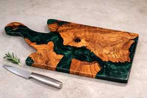 Tabla de cortar de madera y resina epoxi hecha a mano, premium, rústica, para cocina, para cortar y servir, para uso diario, de la India. - Product Image 3