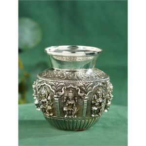 Kalash Nakshi Plateado en Plata con Trabajo Metálico, Lota de Latón para Puja, Kalasam Decorativo para Templo, Regalo de Boda India, Jarrón Decorativo para el Hogar - Product Image 1