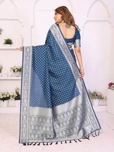 Sari festif en soie Georgette douce de luxe – 6,3 mètres, drapé léger avec pièce de chemisier assortie - Product Image 3