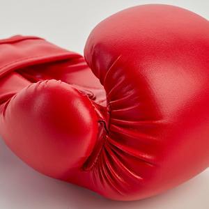 Guantes de Boxeo Profesionales en Oferta, Precio de Fábrica, Guantes de Entrenamiento de PU con Logotipo Personalizado y Vendas para las Manos, para Hombre - Product Image 3