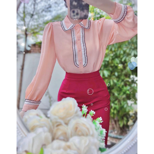 Blusa de Manga Larga para Mujer al por Mayor con Cuello en Contraste, Adorno Ondulado Negro y Solapa Decorativa para Ropa de Trabajo Elegante Casual de Oficina - Product Image 1