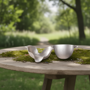 Cuenco de Frutas de Aluminio Hecho a Mano con Diseño de Dibujos Animados - Decoración de Mesa de Metal Hecha a Mano - Product Image 3