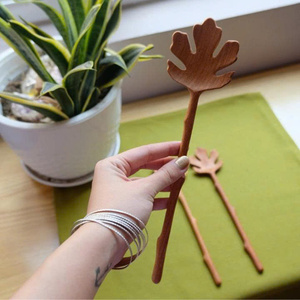 ช้อนไม้ธรรมชาติพรีเมียมสำหรับทำอาหาร ขายส่ง อุปกรณ์ครัวไม้ทำมือ เป็นมิตรกับสิ่งแวดล้อม ช้อนส้อมไม้ จำหน่ายจำนวนมาก - Product Image 3