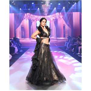 Vestido de Noche de Diseñador, Lehenga Choli con Pedrería para Fiestas - Product Image 5