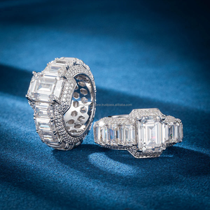 Lujo 925 plata esterlina Hip Hop banda Esmeralda corte Halo Moissanite diamante completo eternidad anillo para compromiso boda perfecta - Product Image 1