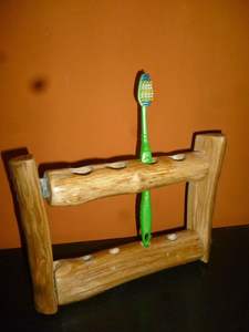 Soporte de Madera Sostenible para Cepillos de Dientes, Accesorio de Baño de Bambú para Guardar Cepillos de Dientes, Maquinillas de Afeitar y Pasta Dental - Product Image 4