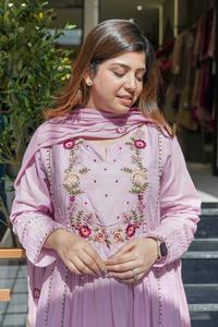 Ensemble Kurta, pantalon et dupatta en soie Chanderi pour femmes, tenue de fête ethnique, Aara Fashion, vêtements traditionnels, ensemble à séchage rapide - Product Image 4