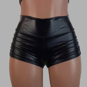 Shorts en cuir pour femmes à bas prix, imprimés, décontractés et streetwear, 100% cuir, prix de gros. - Product Image 1