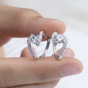 Boucles d'oreilles classiques en diamant naturel taille brillant rond en or blanc, couleur D, certifiées GIA, bijoux de mariage pour femme - Product Image 5