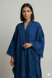 Robe kimono bleue brodée de fleurs, manches longues, maxi, ample, style bohème, avec bords effilochés, à porter en toutes saisons, robes décontractées - Product Image 1