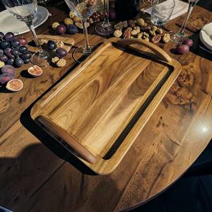 Bandeja de servir hecha a mano de nogal, bandeja de desayuno de madera maciza con asas, bandeja para mesa de café, regalo para ella o él, bandeja utilitaria de madera - Product Image 3