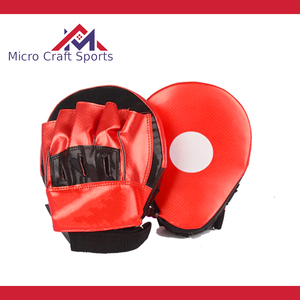 Équipement professionnel de boxe : Palettes de frappe en cuir personnalisées pour l'entraînement de boxe et d'arts martiaux – Qualité pakistanaise - Product Image 5