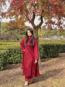 Compre la Colección de Conjuntos de Salwar de Diseñador en Tela de Seda Pura de 3 Colores con el Diseño Más Atractivo, Corte Recto y Borde Decorado, Tallas de M a XXL - Product Image 5