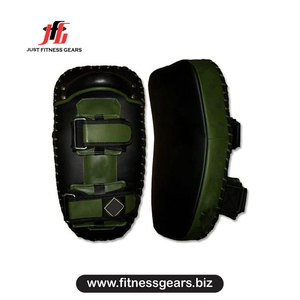 Pad de boxe thaï en PU avec sangle Velcro réglable, équipement d'entraînement d'arts martiaux pour adulte, couleur vert et noir - Product Image 1