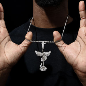 Colgante de Ángel Chapado en Oro con Alas de Cristal, Amuleto Religioso, Joyería de Moda Unisex, Regalo - Product Image 2