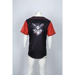 Camiseta de béisbol premium con un perfil elegante y tacto suave para atuendos versátiles. - Product Image 4