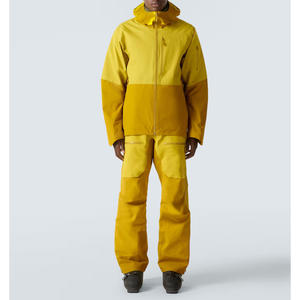 Fabricante de Conjuntos de Cortavientos Unisex Personalizados de Lujo, Tejido Premium para Exteriores, Fabricación al por Mayor con MOQ - Product Image 1