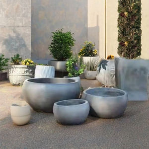 Ensemble Classique de 3 Jardinières en Béton Léger, Durables et Écologiques à Faible Teneur en Fibres pour Plantes, Décoration de Jardins Intérieurs et Extérieurs, Présentoirs à Fleurs - Product Image 2