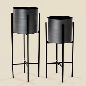Jardinière en métal martelé doré de luxe avec support, ensemble de pots décoratifs d'intérieur pour la maison et le jardin - Product Image 5