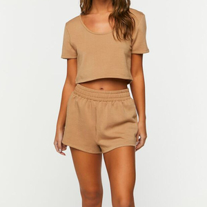 Ensembles d'été pour femmes, vêtements de sport, ensemble court 2 pièces pour femmes, logo personnalisé, ensemble crop top et short 2 pièces, service OEM - Product Image 6