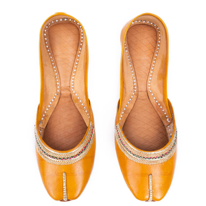 Chaussures Khussa pour femmes, chaussures pakistanaises fantaisie faites à la main avec des motifs brodés, chaussures plates pour l'été et l'hiver pour femmes et filles - Product Image 3